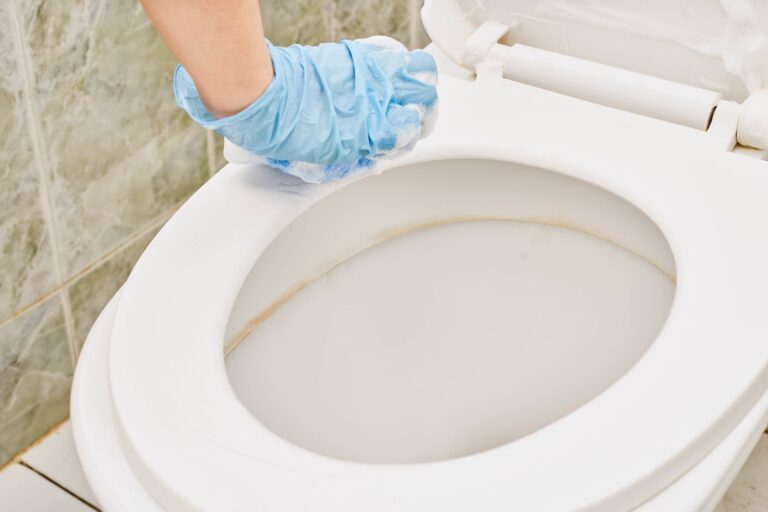 Prevent Poop from Sticking to Your Toilet Bowl