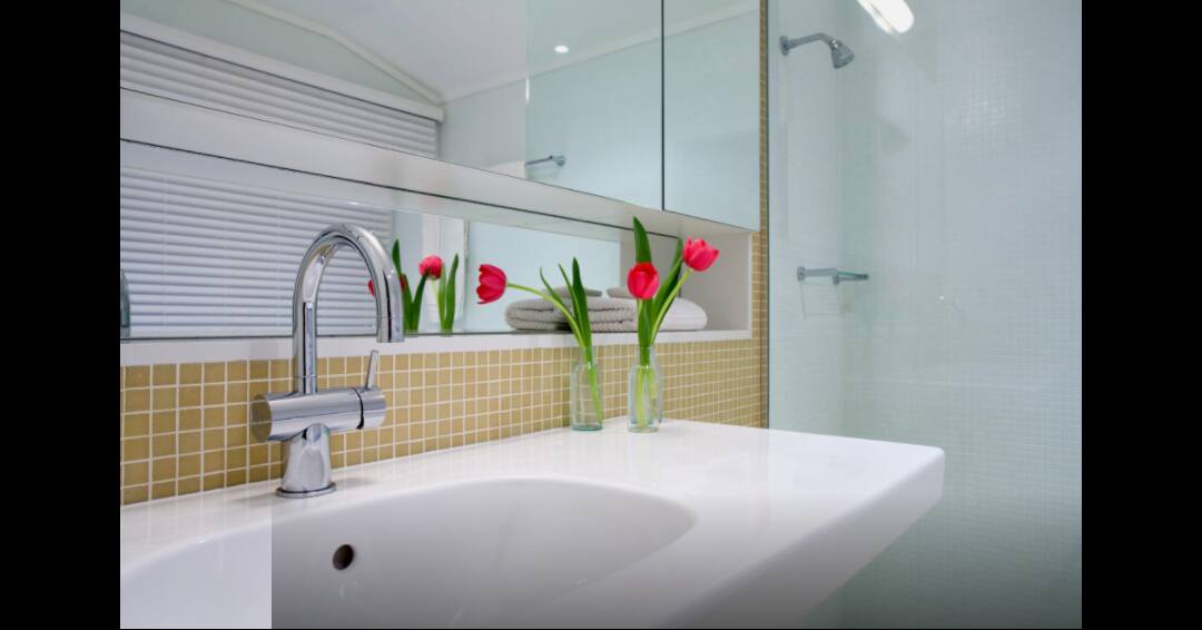 Read more about the article 7 Surprising Ways to Keep Your Bathroom Smelling Fresh