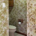 is it ok to wallpaper a bathroom